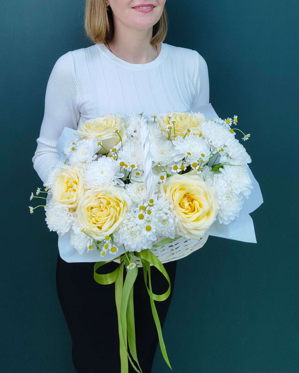 Корзина с цветами(00487)