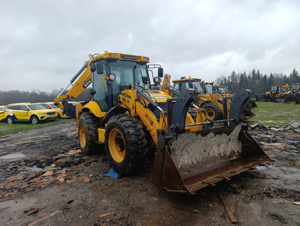 Bull 4SX Экскаватор-погрузчик 4SX-PLUS (Дизельный, 4,6 л, 122 л.с., АТ)