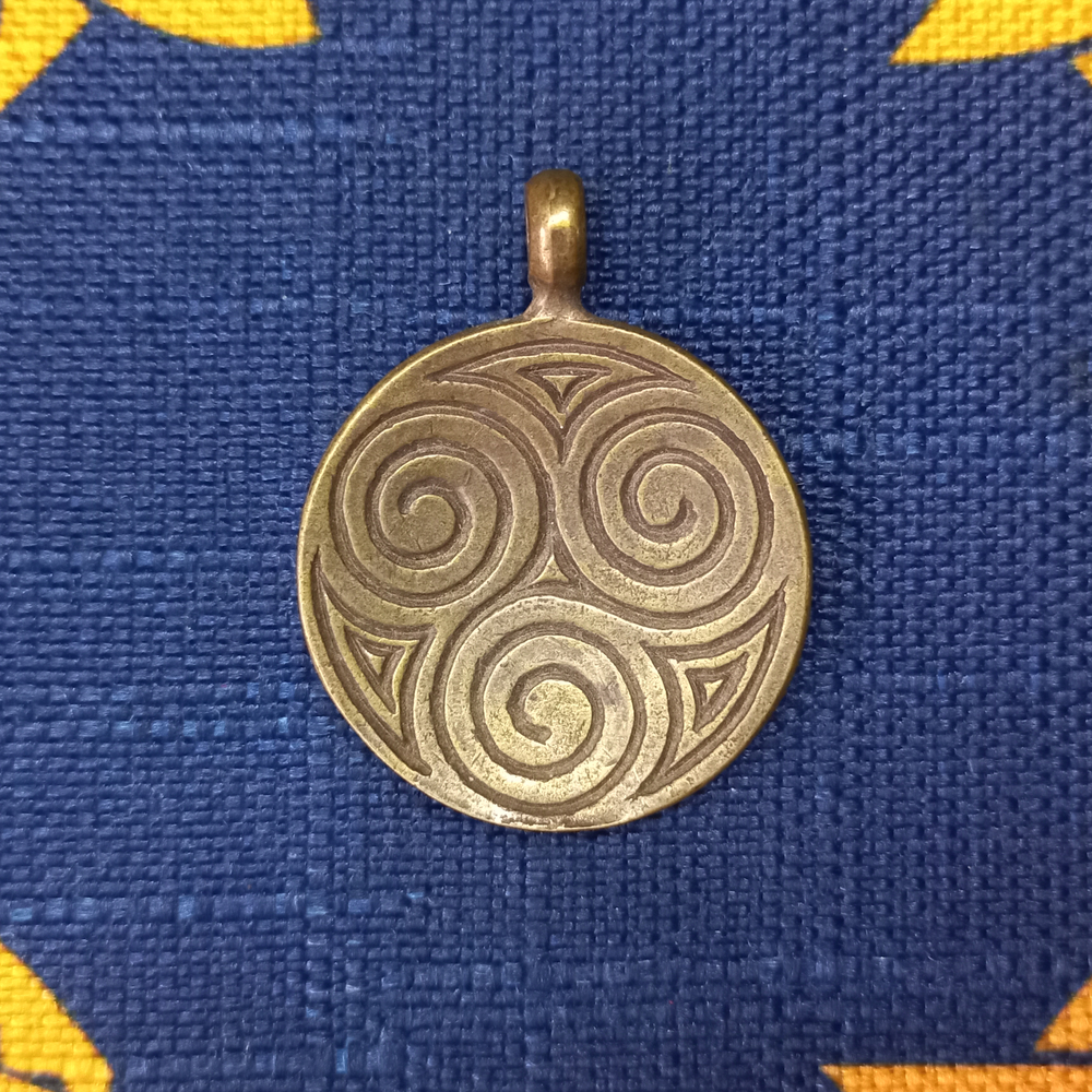 Подвеска. Зеркало шаманское "кузунгу"