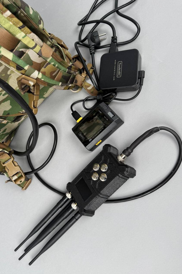 Носимое устройство РЭБ "ЗОНТ S6 200-5900 МГц" + детектор "Защитник Неба" (500W)