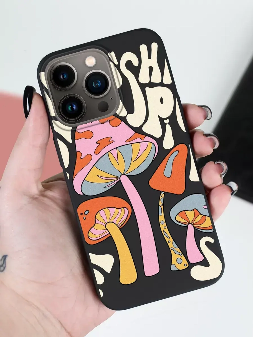 Чехол на iPhone 15 Pro с принтом