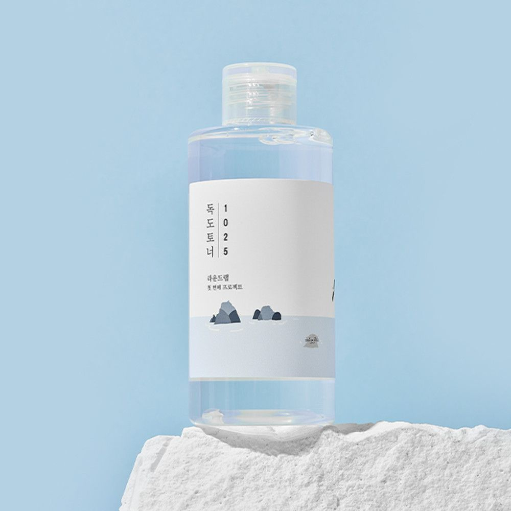 Round Lab 1025 Dokdo Toner Отшелушивающий тоник с морской водой