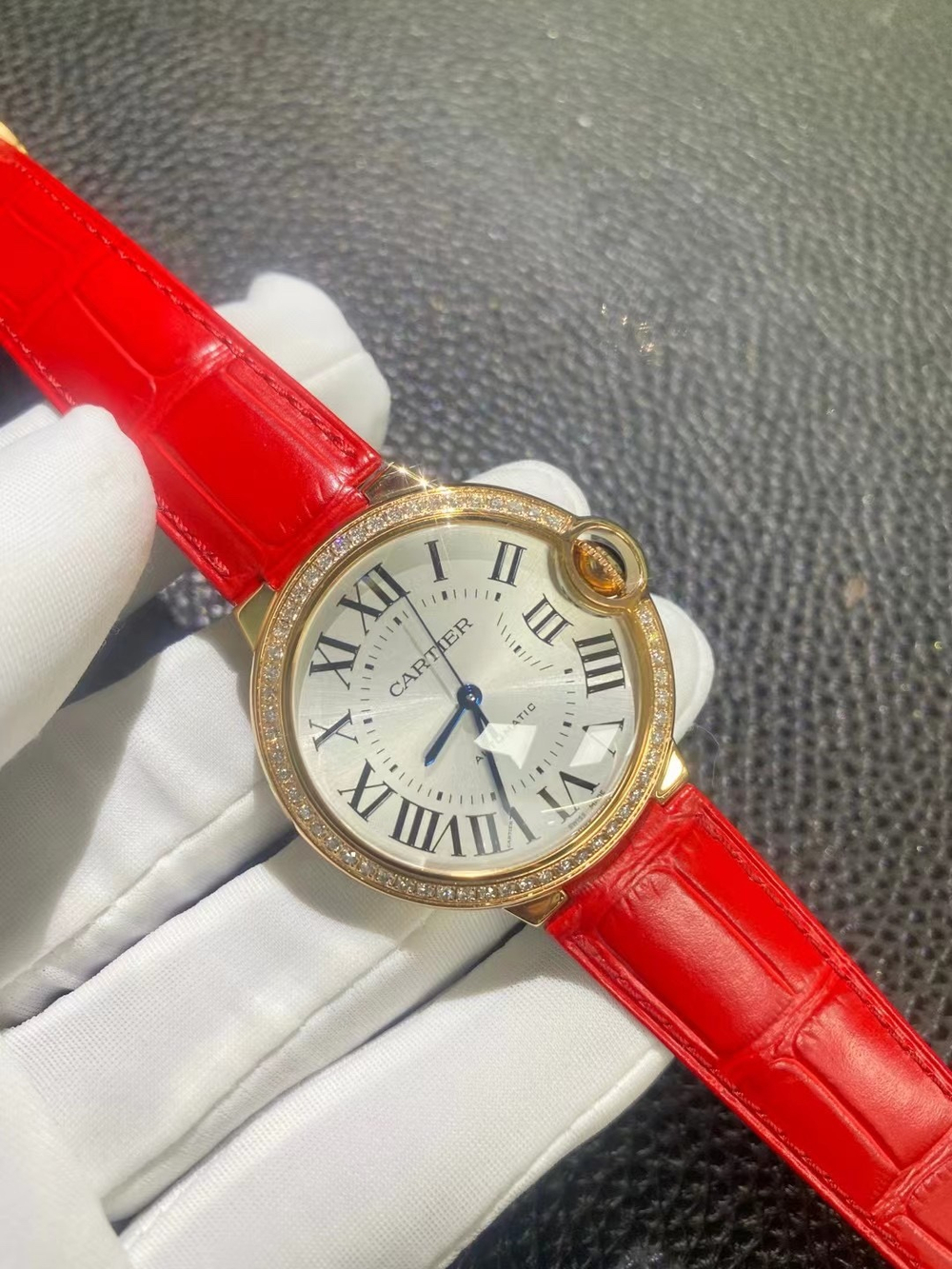 Cartier Ronde Must Watch