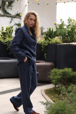 Льняной костюм в полоску