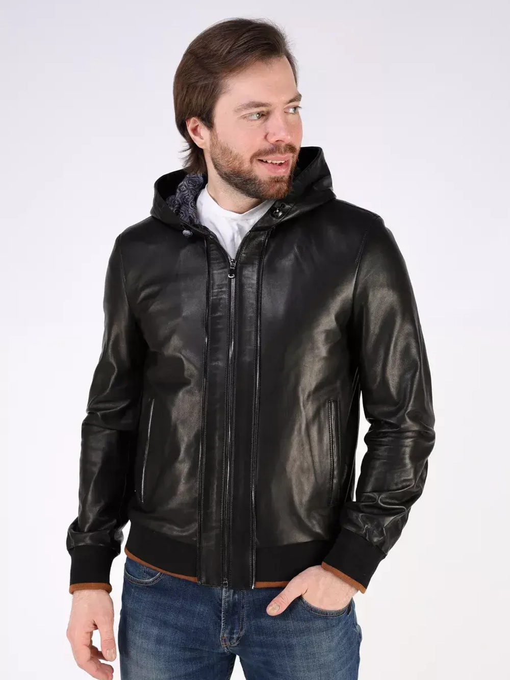 Кожаная куртка демисезонная с капюшоном