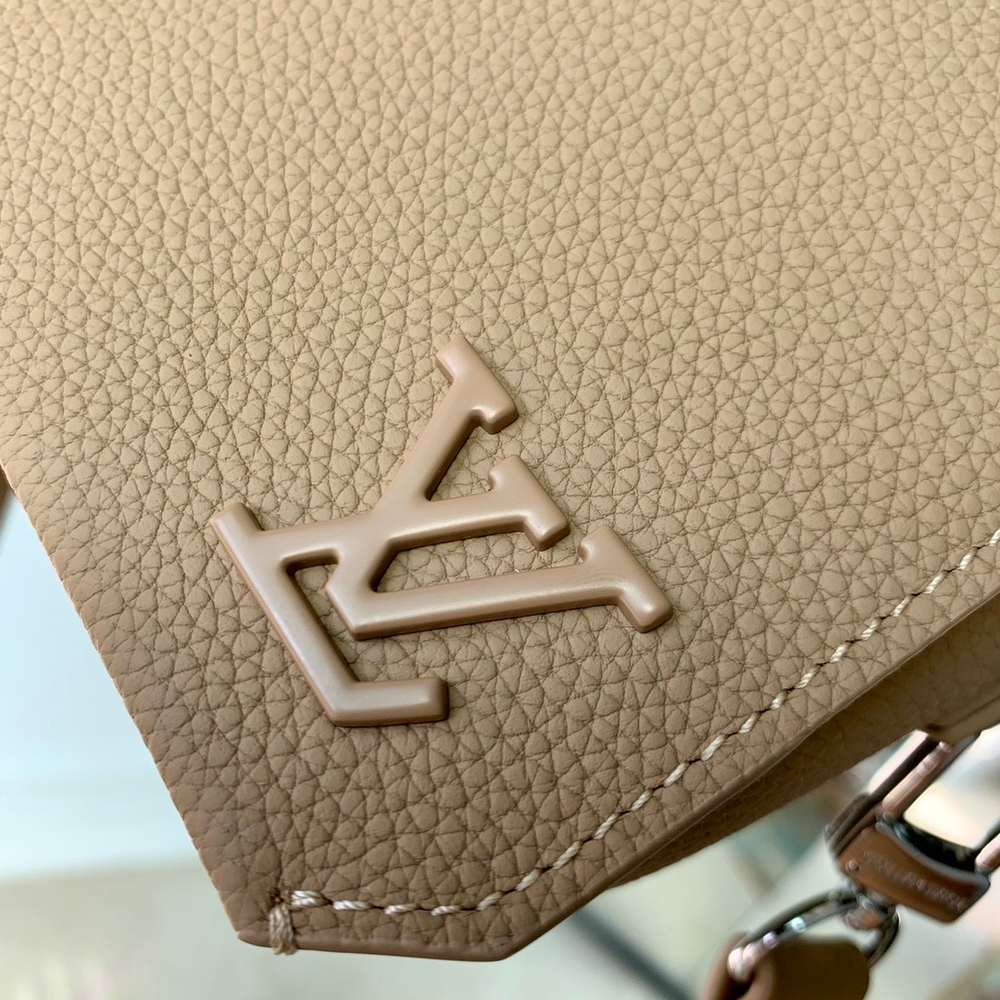 Louis Vuitton Fastline Wearable Wallet