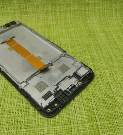 Itel A27 (A551L) дисплей в сборе с тачскрином (в рамке) (ORIG-SP)