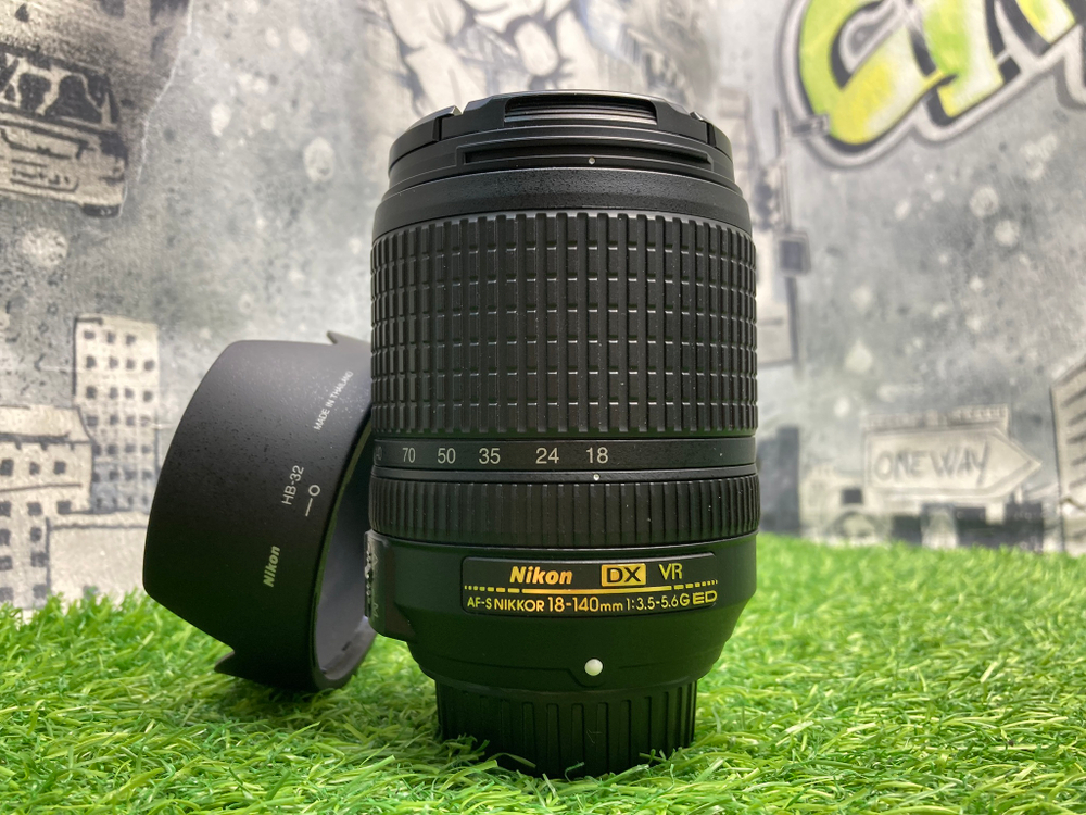 Nikon 18-140mm 3.5-5.6G ED VR DX AF-S