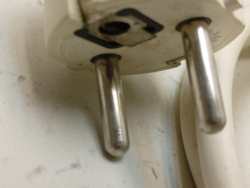 RST602 кт66 Сетевой шнур для стиральной машины Hotpoint-Ariston RST602 б/у