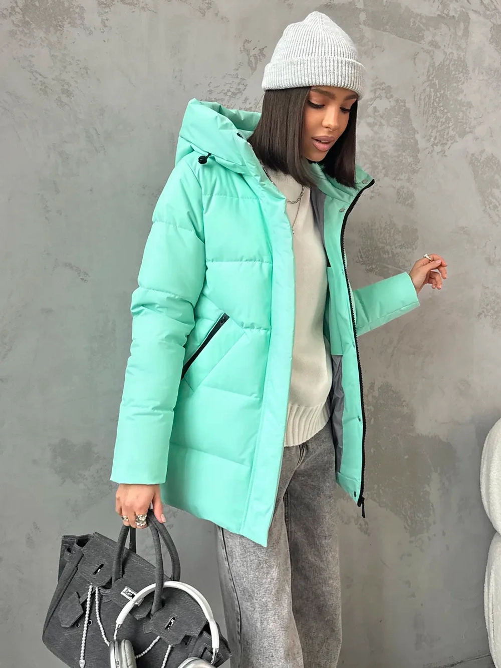 Куртка весенняя удлиненная с капюшоном