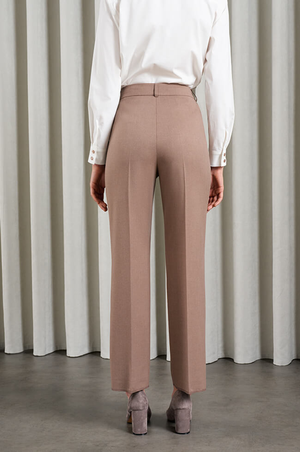3994 Брюки женские (капучино)