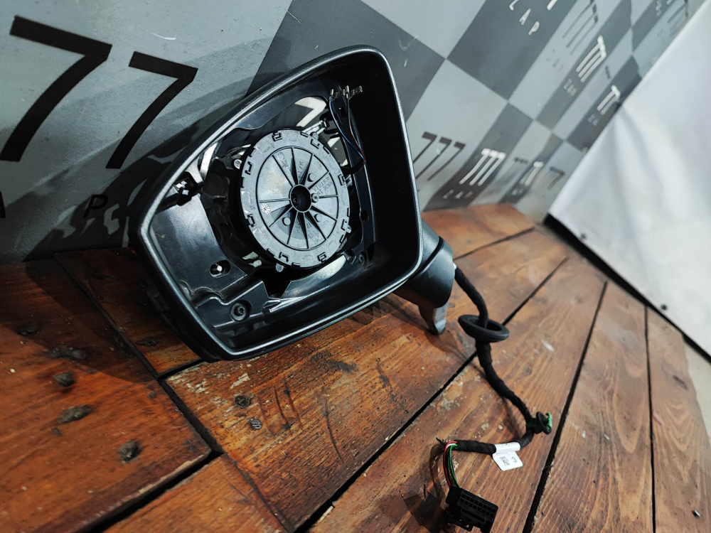 Зеркало левое 9 PIN Volkswagen Tiguan 2 16-нв Б/У Оригинал 5NB857501