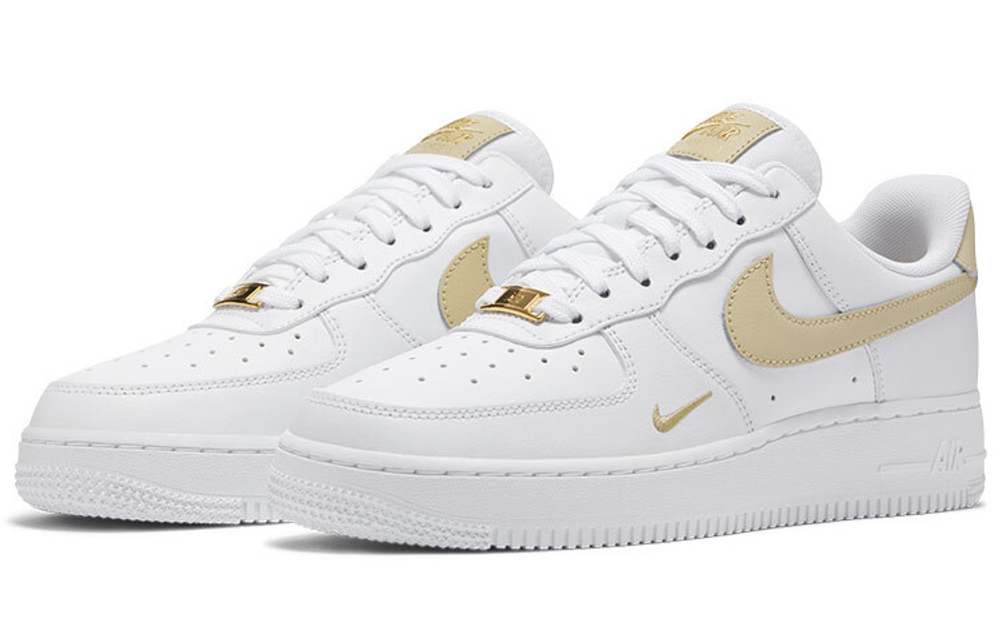 Кроссовки Nike Air Force 1 Low '07 Essential (Женская размерная сетка)
