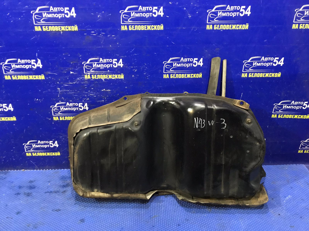 Бак топливный MITSUBISHI CHARIOT 1994