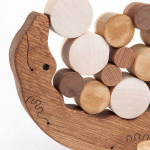 Деревянный балансир Крокодил Леснушки