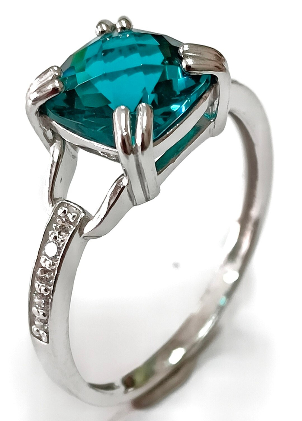 Ювелирное кольцо Эстерелла