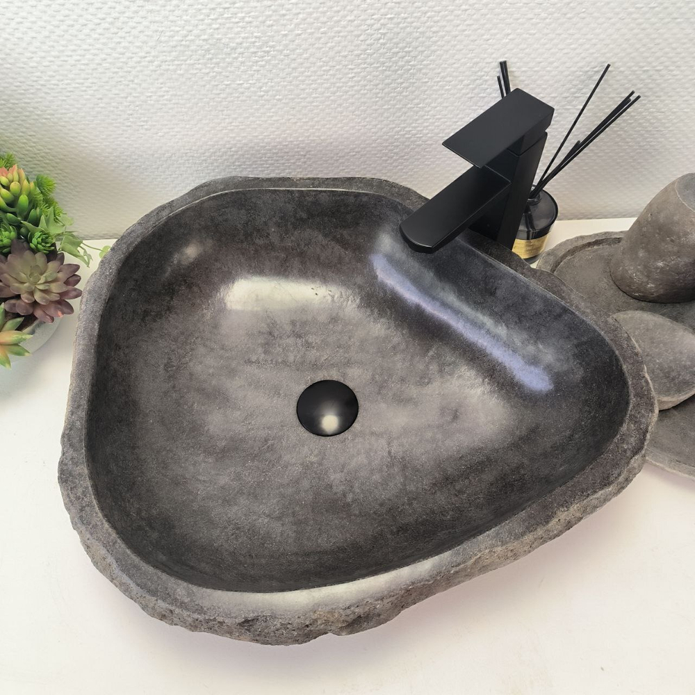 Раковина из речного камня RS-63417 (54*47*15) 0123