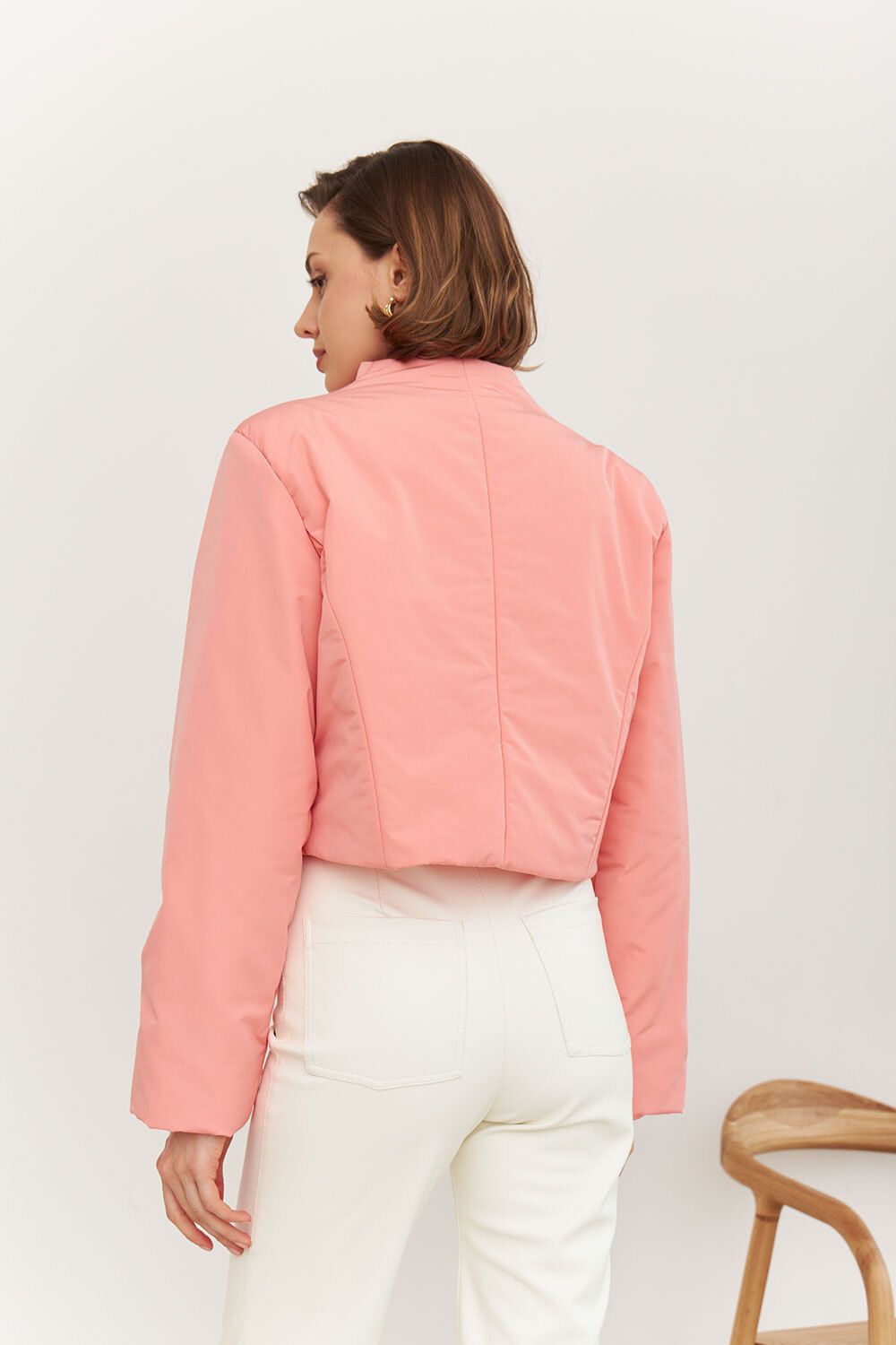 Куртка с подплечниками цвета абрикос