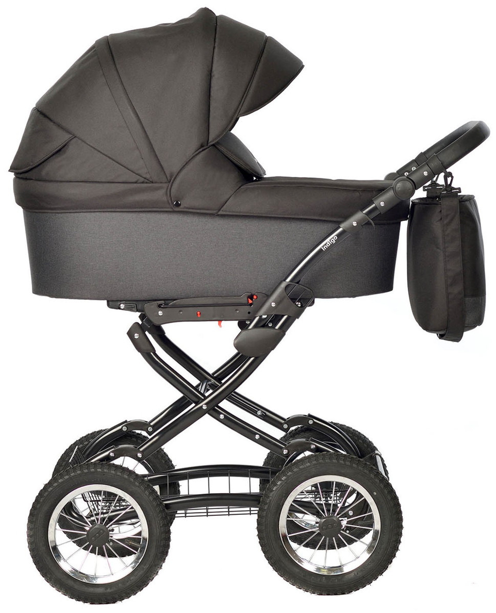 Детская коляска Indigo Barbara 21 Classic 3 в 1 с автокреслом Avionaut Cosmo Ba06 черный