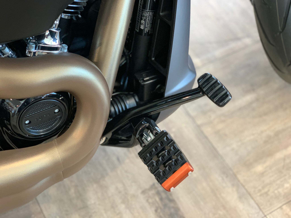 Harley-Davidson® Softail® FXDR™ 114, 2019