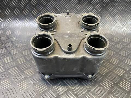 Корпус воздушного фильтра Yamaha V-Max 1200 054627