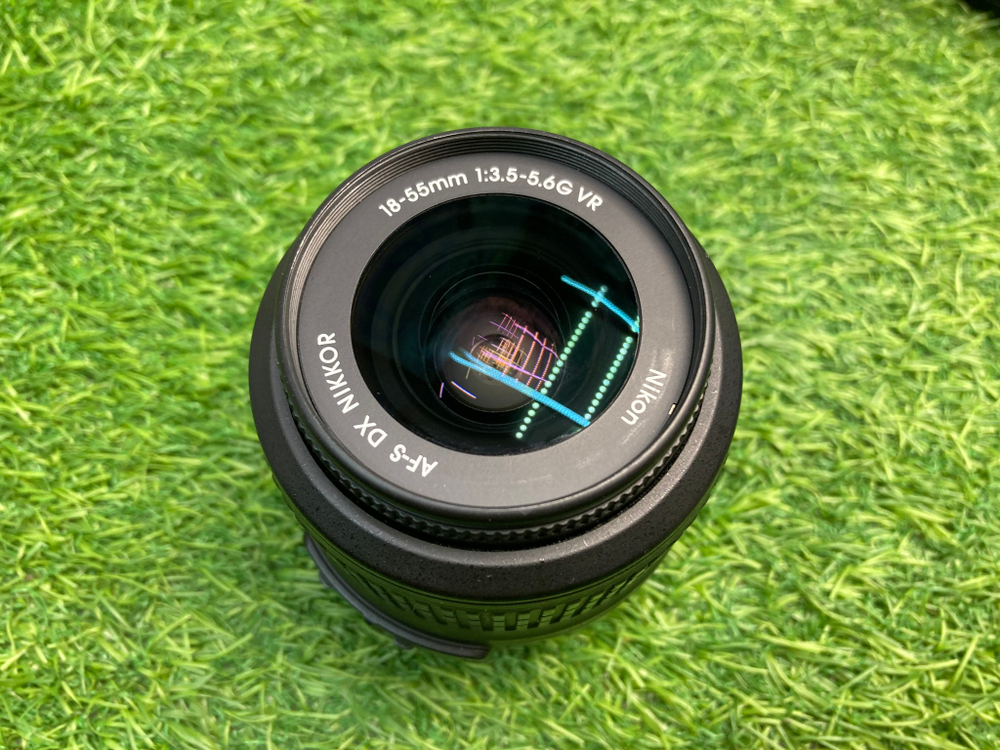 Nikon D3100 Kit AF-S DX 18-55mm 9.000 кадров
