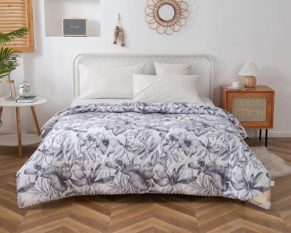 Одеяло Габби (серая) микроволокно в сатине всесезонное