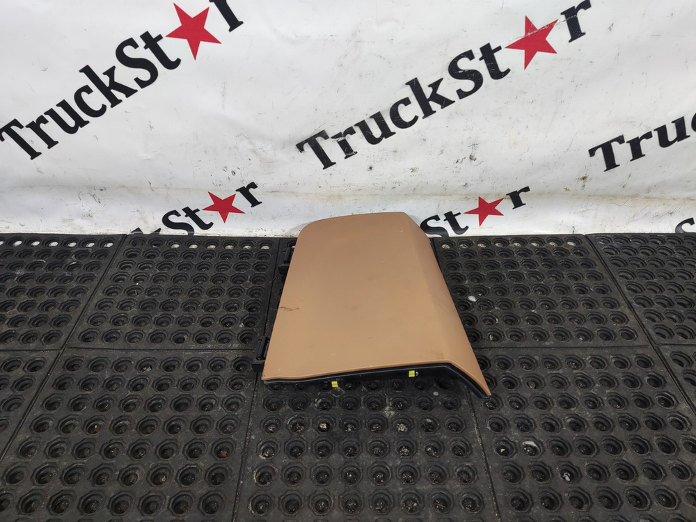 Столик салона кабины 2023г.