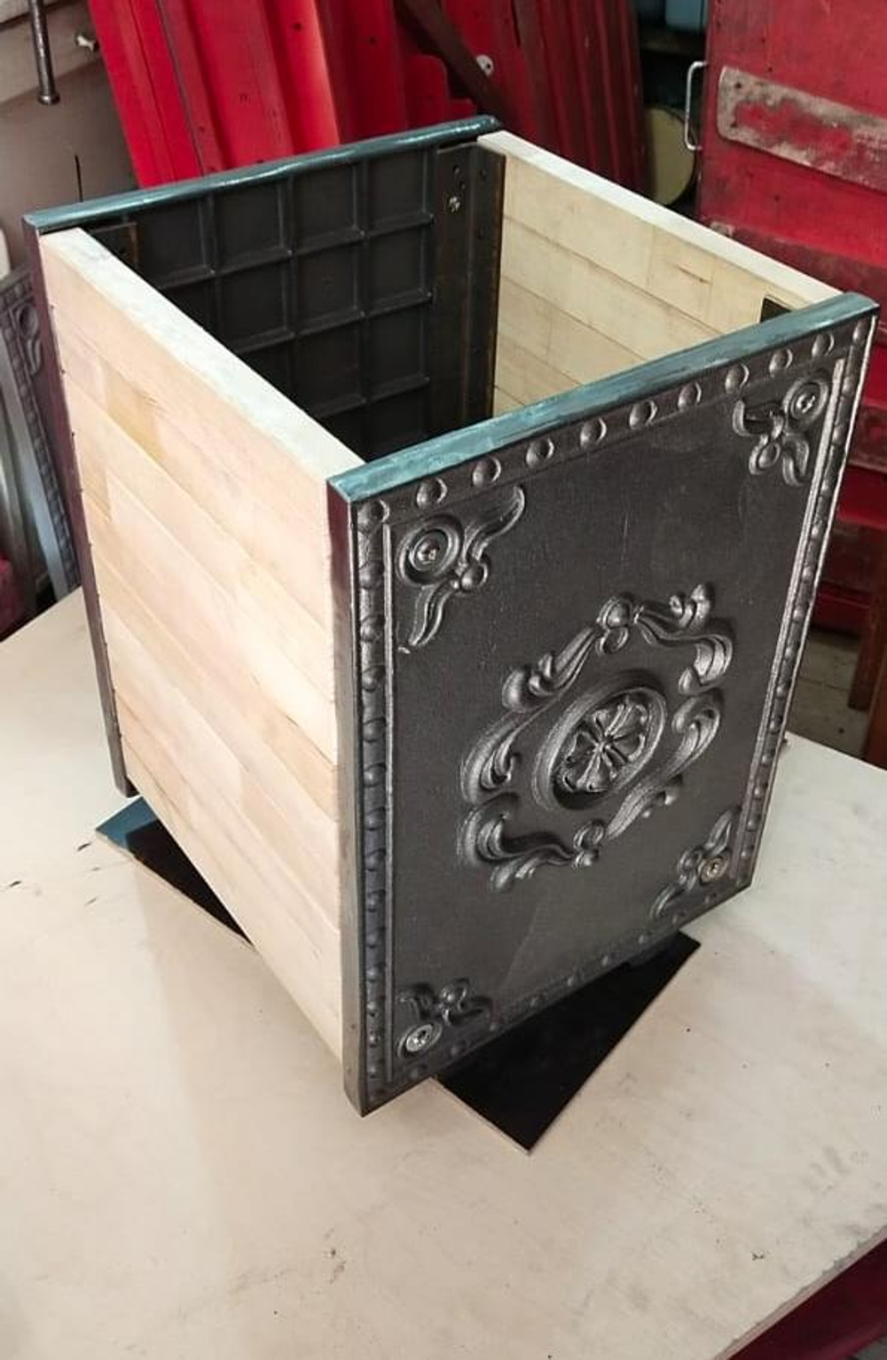 Урна Ренессанс