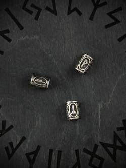 Браслет с рунами безразмерный