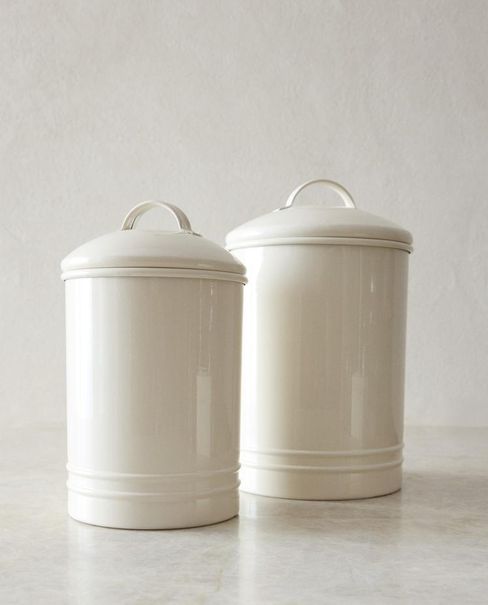 ZARA HOME БАНКА ДЛЯ ХРАНЕНИЯ ИЗ МЕТАЛЛА С КРЫШКОЙ, КРЕМОВЫЙ