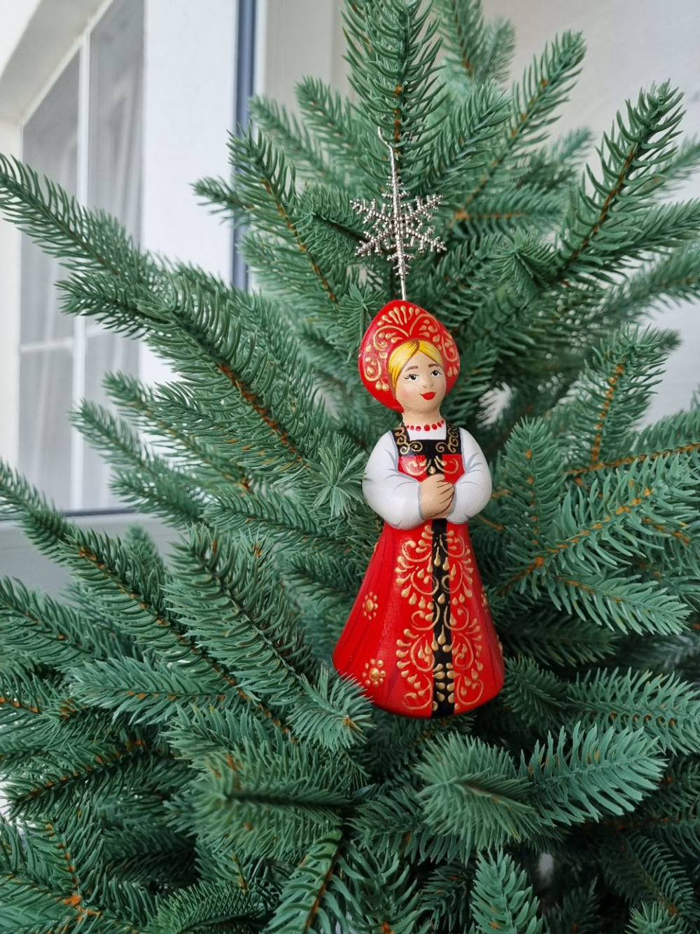 Василиса фарфорвая игрушка