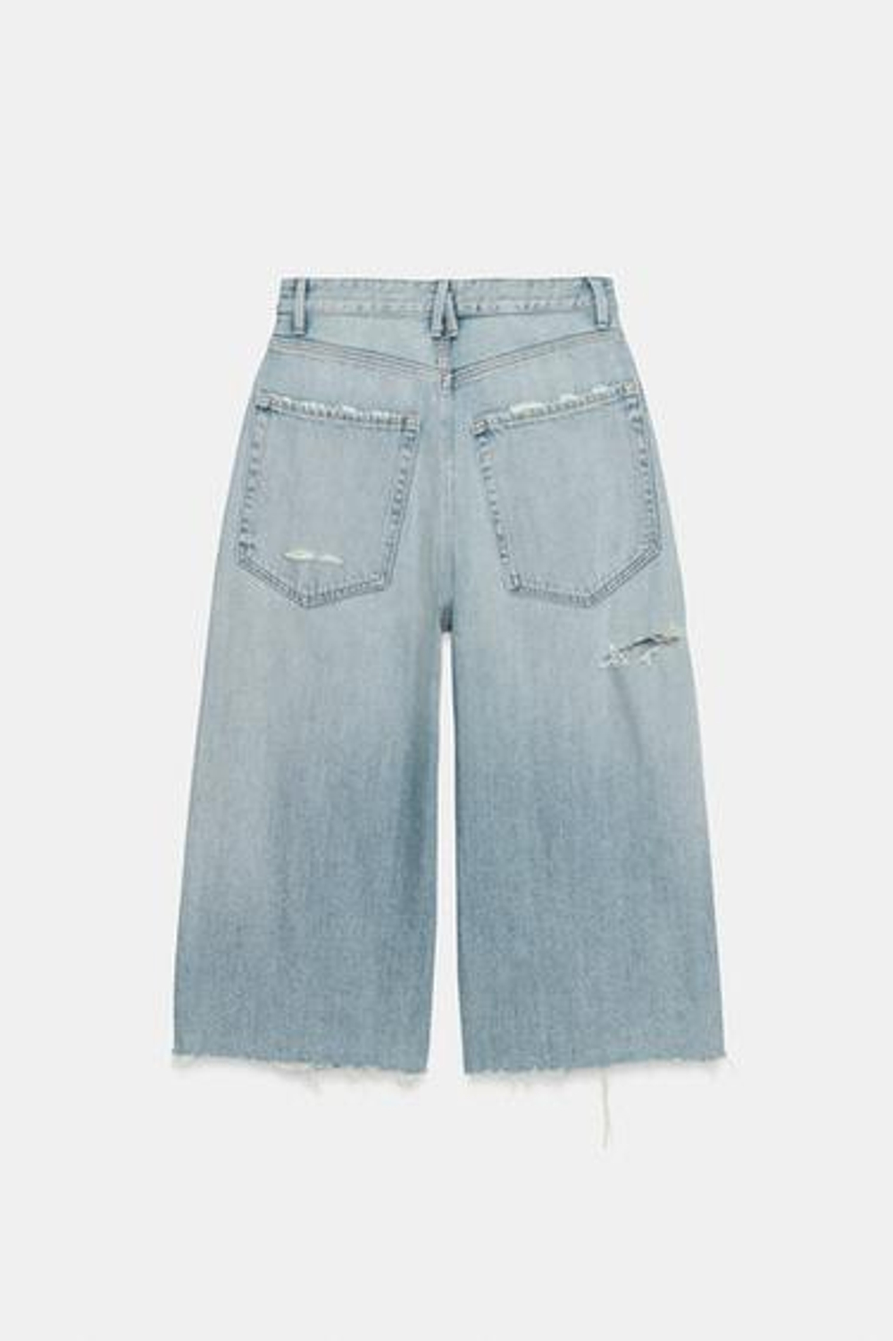 ZARA ДЖИНСОВЫЕ ШОРТЫ TRF СО СРЕДНЕЙ ПОСАДКОЙ И РАЗРЕЗАМИ, ГОЛУБОЙ