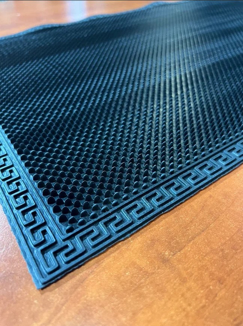 Коврик придверный шипованный 40х60 см