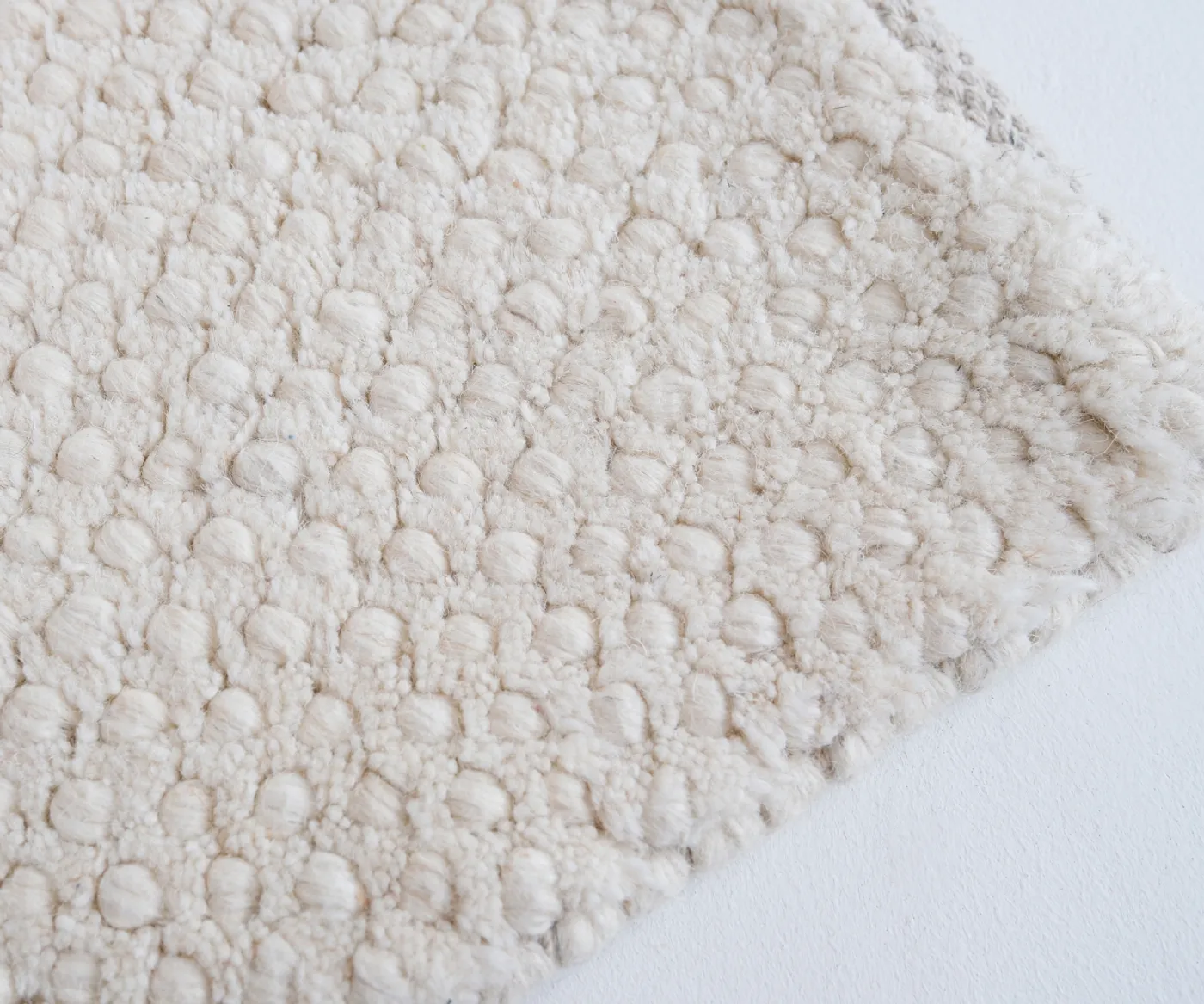 Коврик из шерсти 60х90