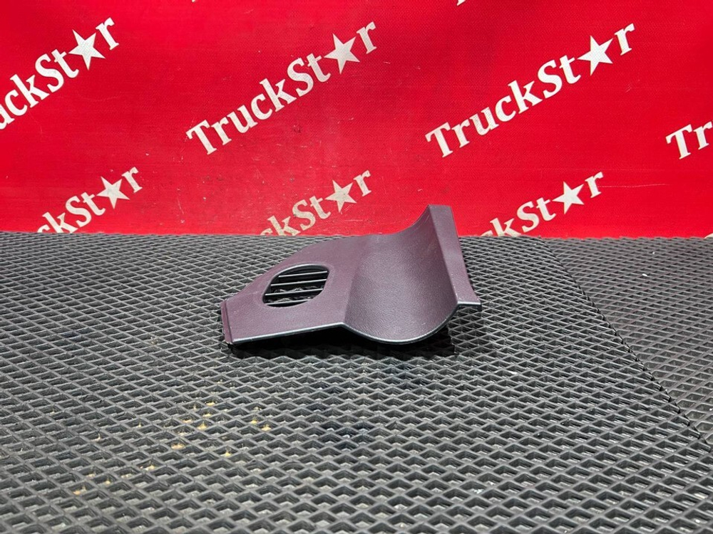 Накладка торпедо левая 2024 г