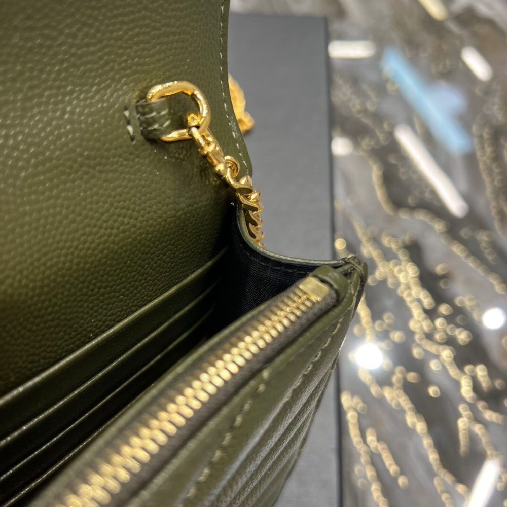 Saint Laurent WOC 19 cm