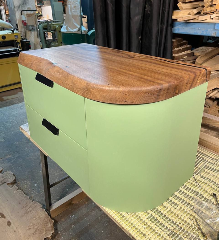 Тумба с раковиной подвесная