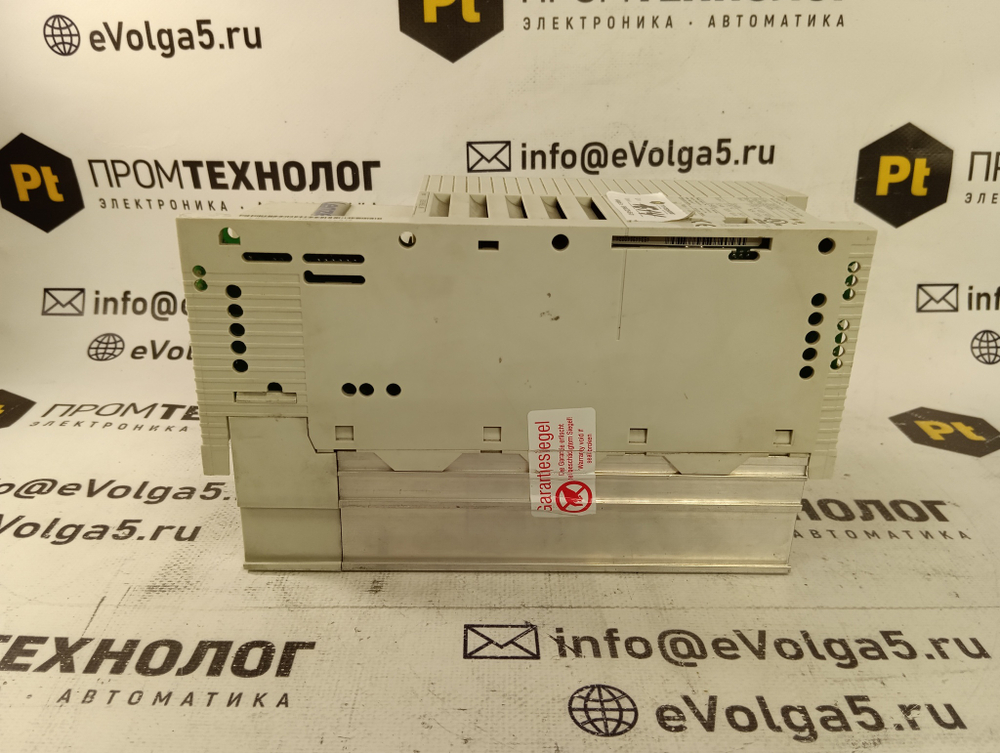 Lenze E82EV552-4B б/у
