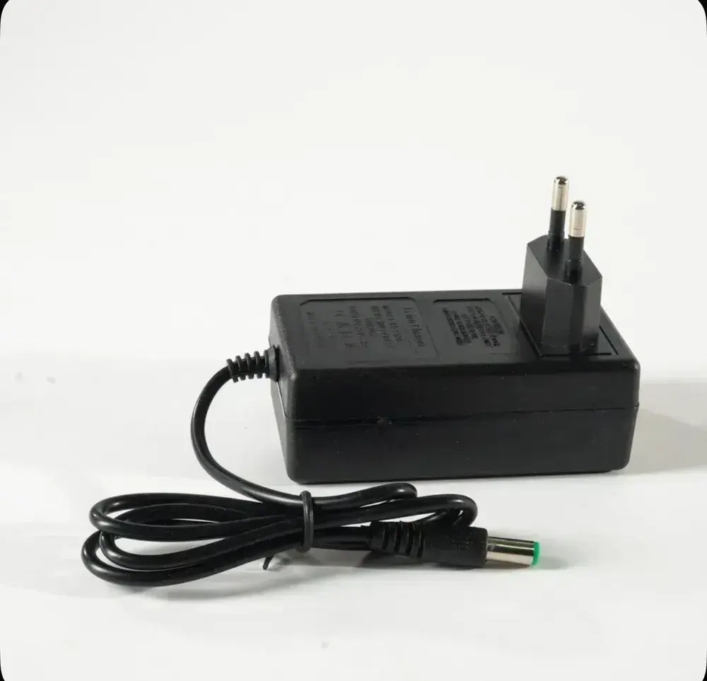 Зарядка для аккумуляторного инструмента ,блок питания для приборов