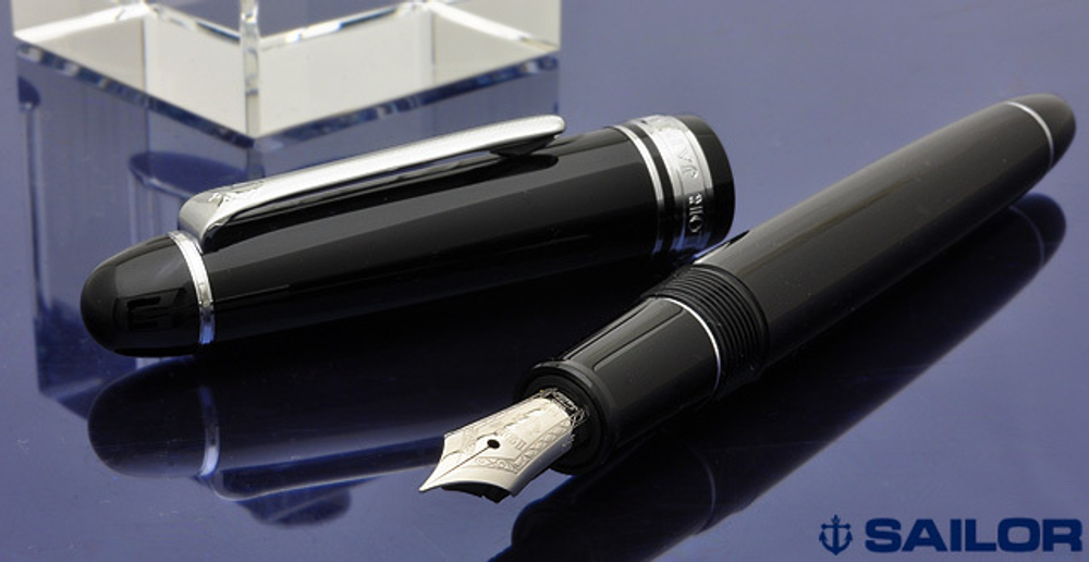 Перьевая ручка Sailor Promenade (цвет: черный+хром, перо: 14K Medium)