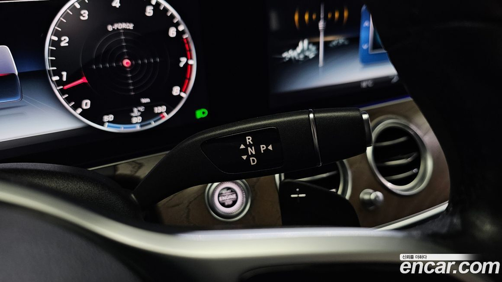 Mercedes-Benz E-Class W213 E300 4MATIC Exclusive (08.2019)