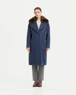 Пальто кашемировое с отделкой из меха соболя