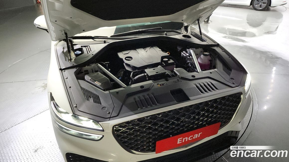 Genesis GV70 2.5T Бензин AWD (04.2024)