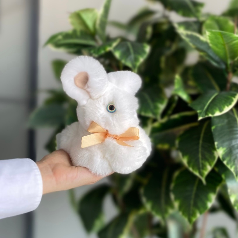 мягкий меховой кролик