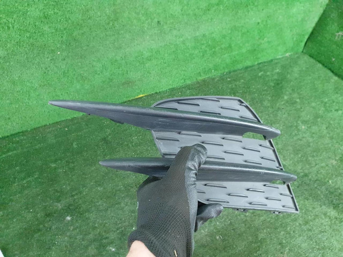 Решетка переднего бампера левая Mercedes A W177 (2018-2022) AMG