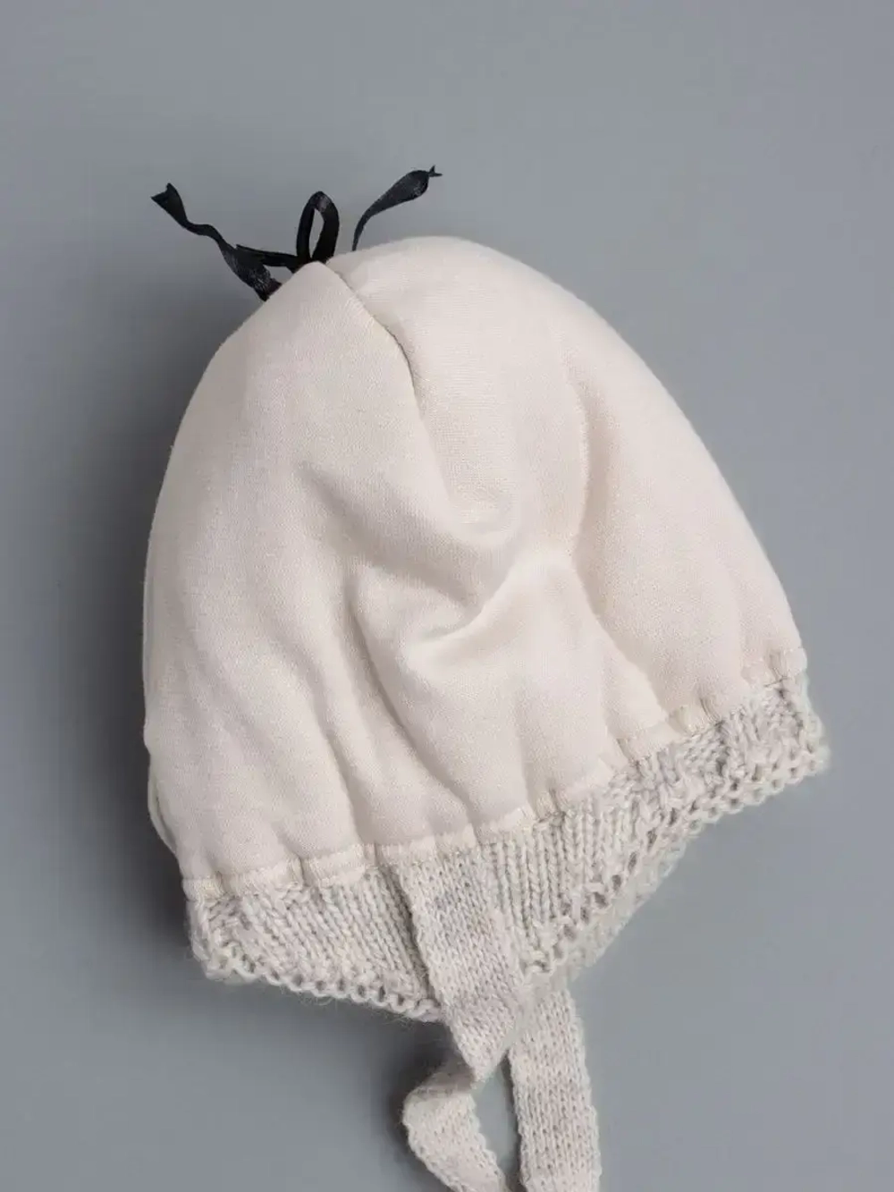 Шапка детская зимняя вязаная на завязках