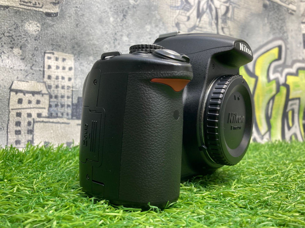 Nikon D5000 39.300 кадров