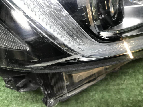Фара правая Subaru Forester 5 SK (18-21) LED