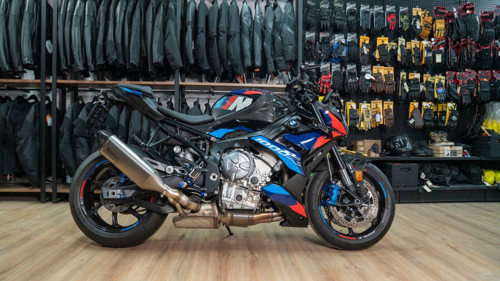 M 1000 R г. 2024 Пробег: 162 км.